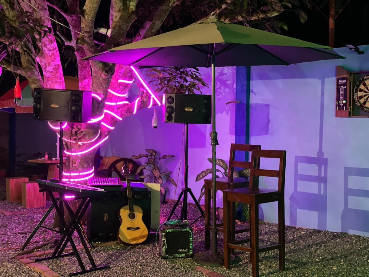 Bingag Blue Summer Suites & Restaurant מראה חיצוני תמונה